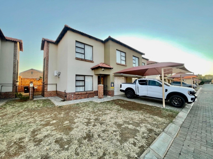 3 Bedroom Property for Sale in Waterval East North West